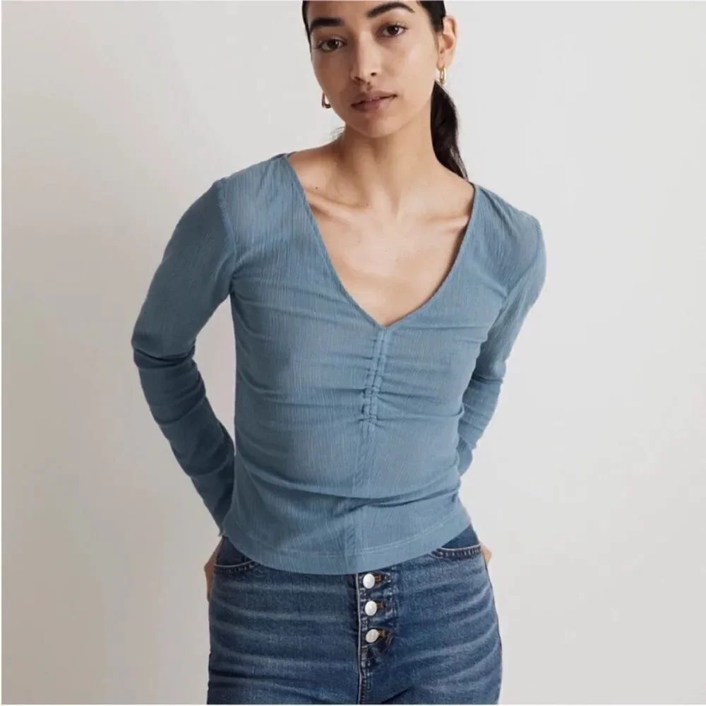 Madewell NWT Semi-Sheer Shirred V-Neck Top in Tranquil Lake Size Small